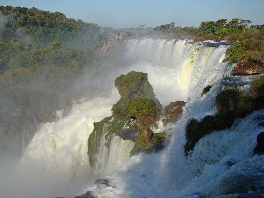 Best time to visit Iguazu Falls 2