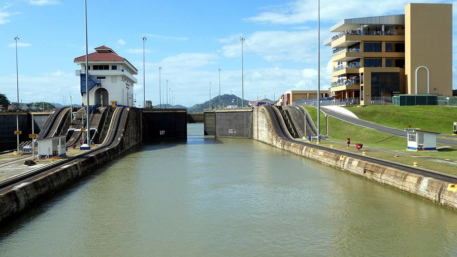 Panama Canal Facts - Locks